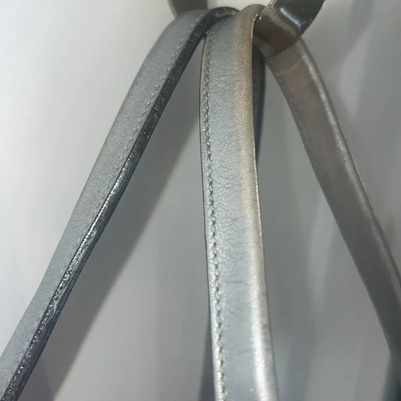 Authentic Gucci Purse Guccissima Leather Metallic Silver - Picture 7 of 13